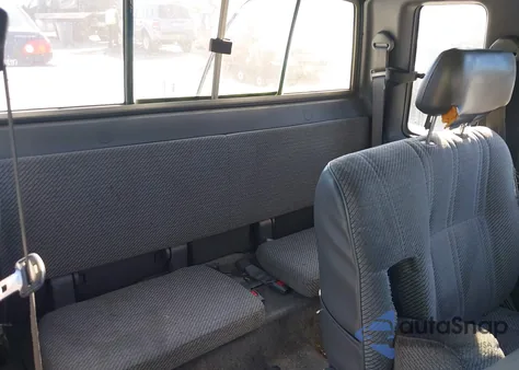 1992 Toyota Pickup 1/2 Ton Ex Lng Whlbse Dlx z USA, uszkodzony, nr VIN JT4RN93P1N5064516